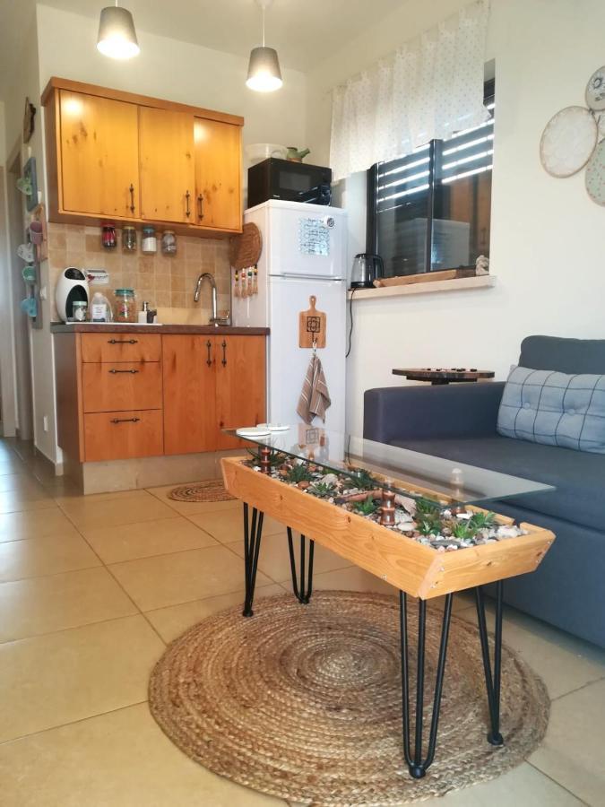 צמח בר Apartment Midreshet Ben Gurion Екстериор снимка