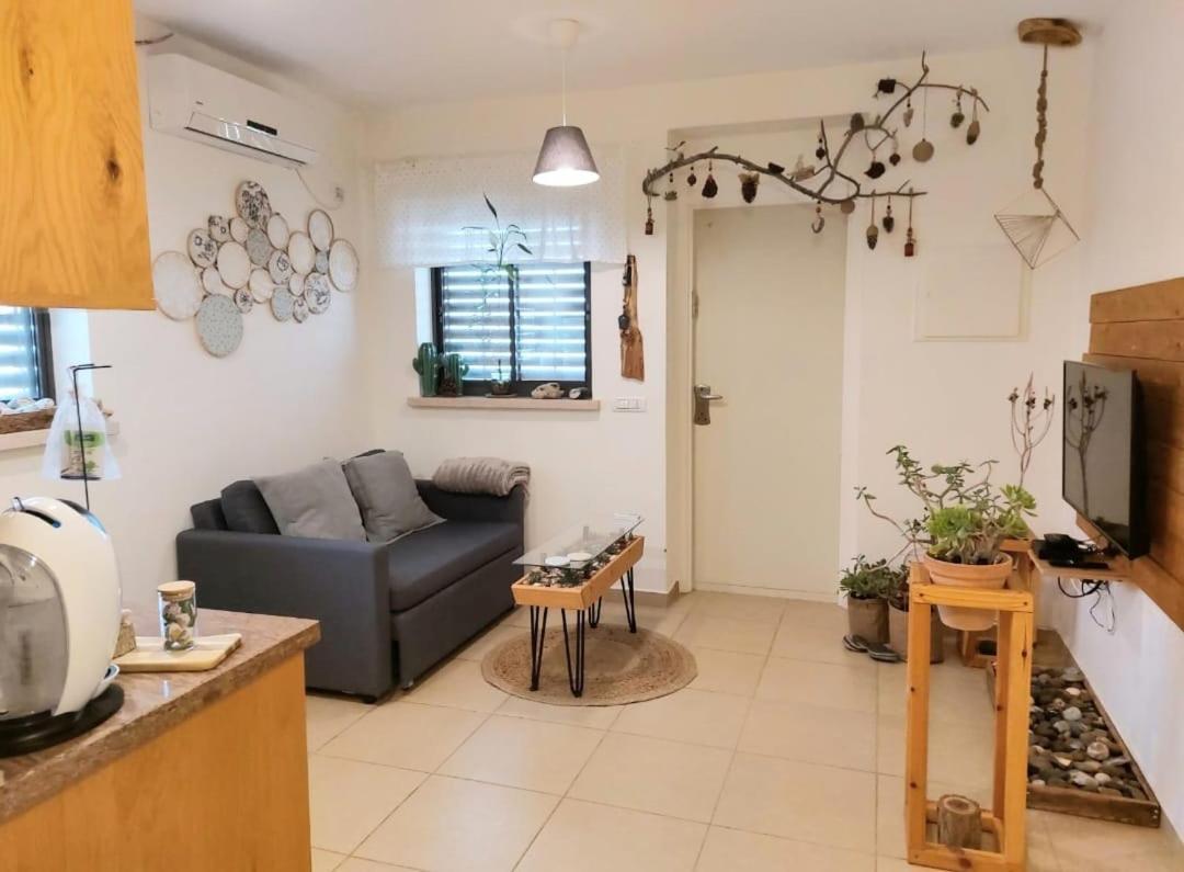 צמח בר Apartment Midreshet Ben Gurion Екстериор снимка